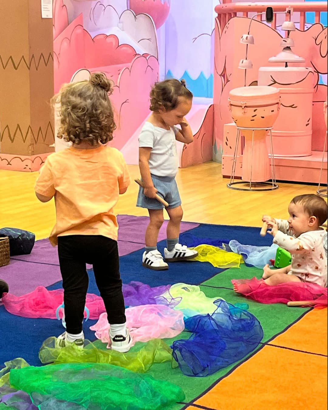 Very Young At Art Mommy & Me Playgroups